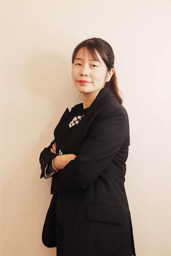 合阳吕瑶 本科学历,毕业于陕西师范大学